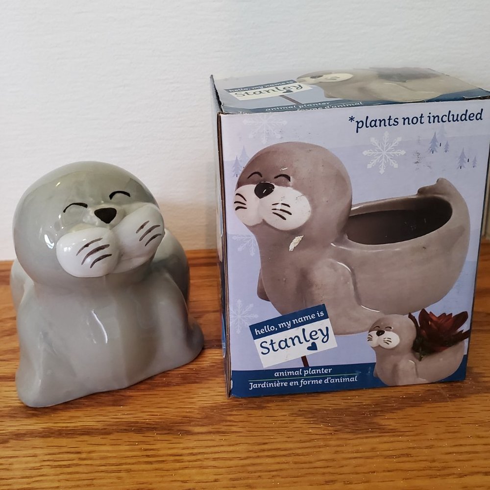 Animal Planters, New Winter 2021 4pc Set, Cardinal Polar Bear Puffin Seal - Picture 9 of 11